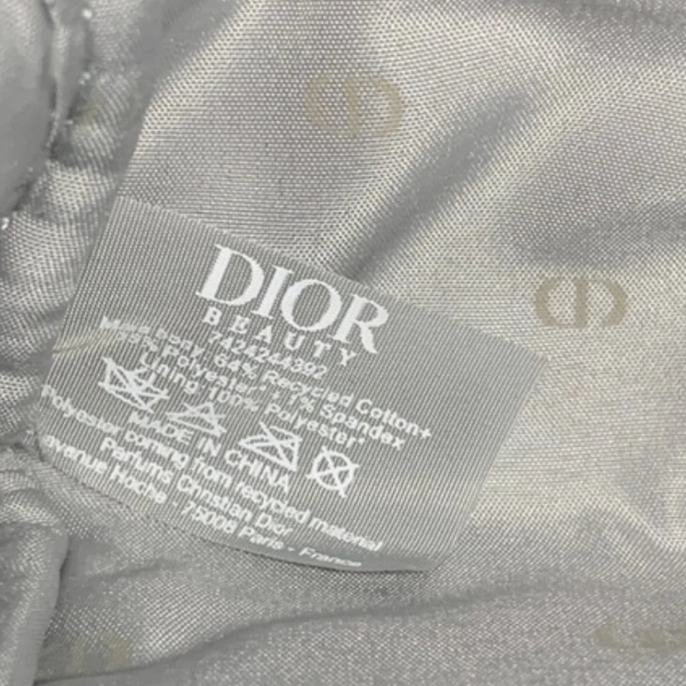 New Dior Blue Denim Cosmetic Bag with Soft Pink Lip Gloss & Black Mascara - Picture 6 of 15